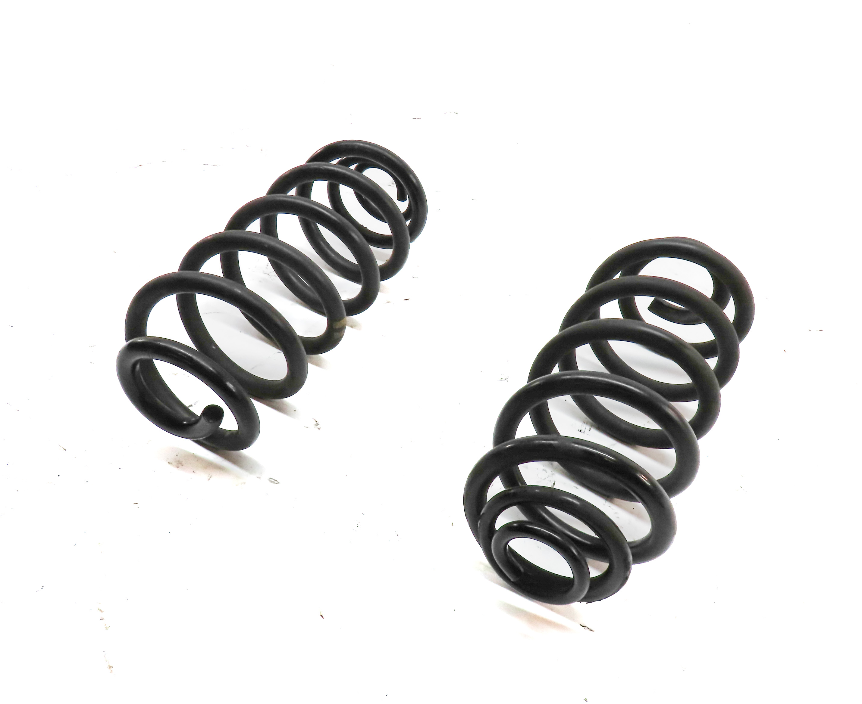 2007-2013 BMW X5 (E70) LEFT & RIGHT REAR STANDARD SUSPENSION COIL SPRING SET 2 — exact item pictured